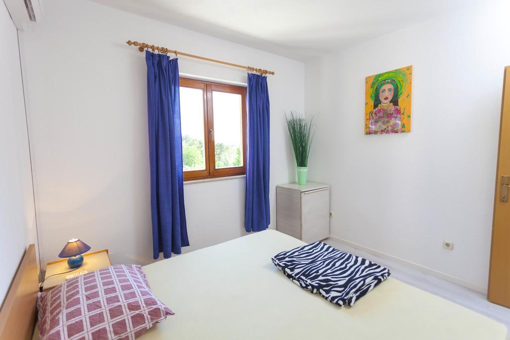 Meri Apartments - Puharic Makarska Habitación foto