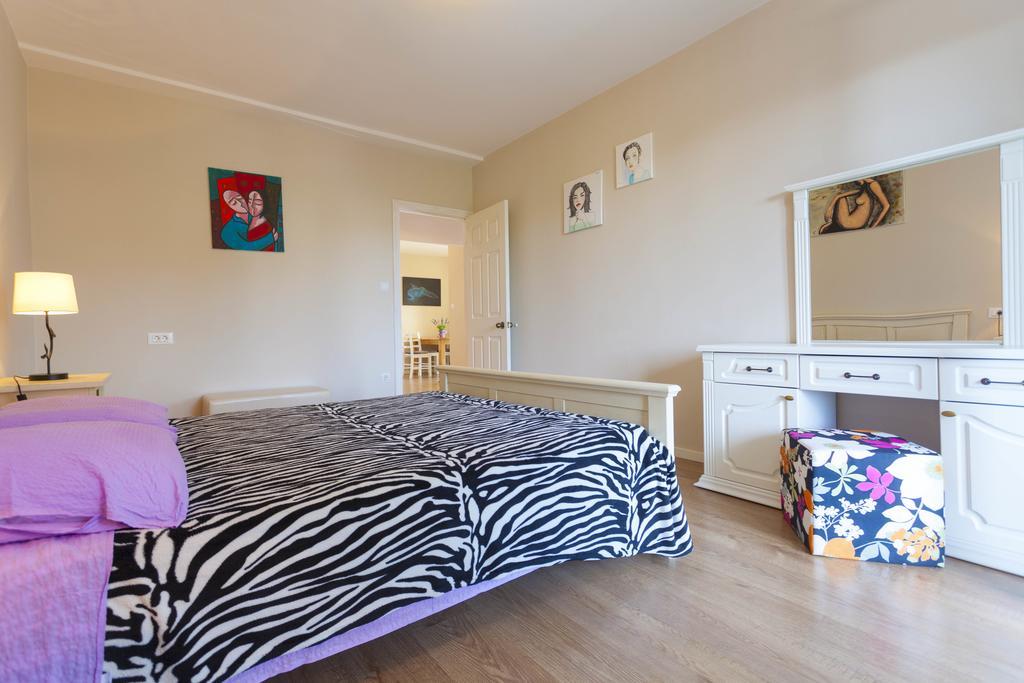 Meri Apartments - Puharic Makarska Habitación foto
